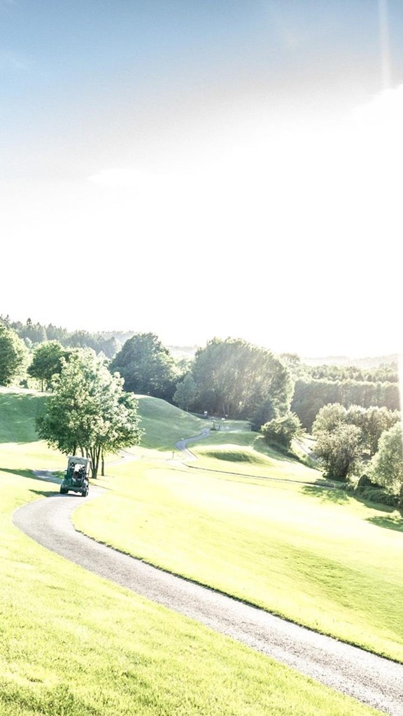 Golf course with rolling hills at Allegria Resort Stegersbach in Burgenland.